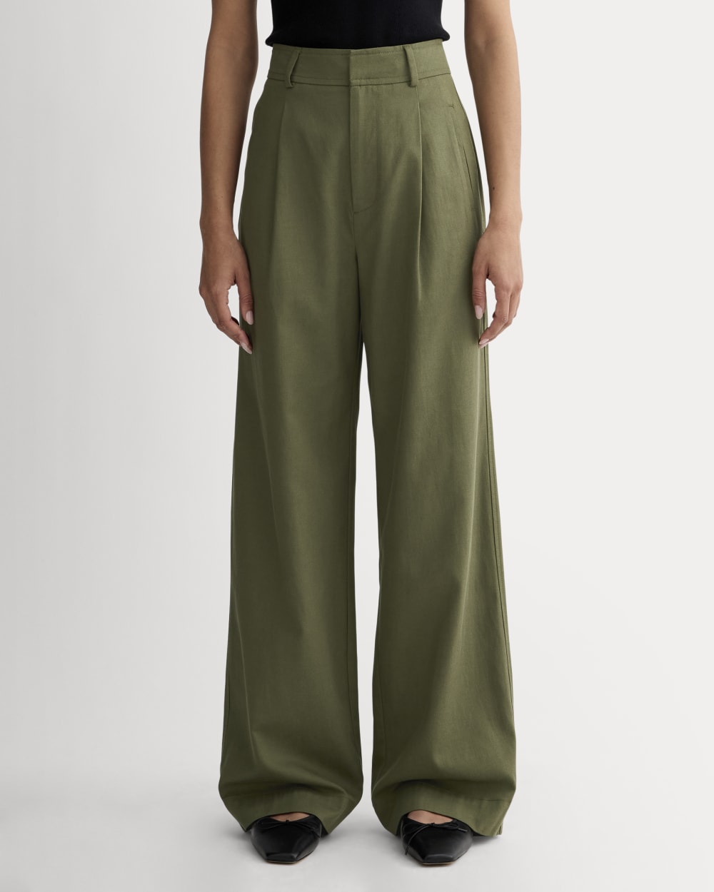 The Draper Pleated Pant in Buttersmooth | Kalamata | 30 Inseam - Image 3