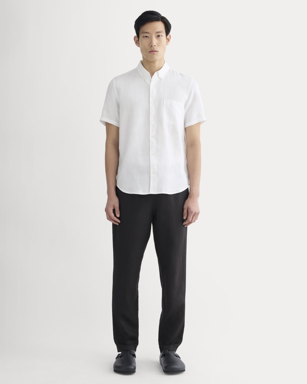 The Classic Short-Sleeve Shirt in Linen | White - Image 3