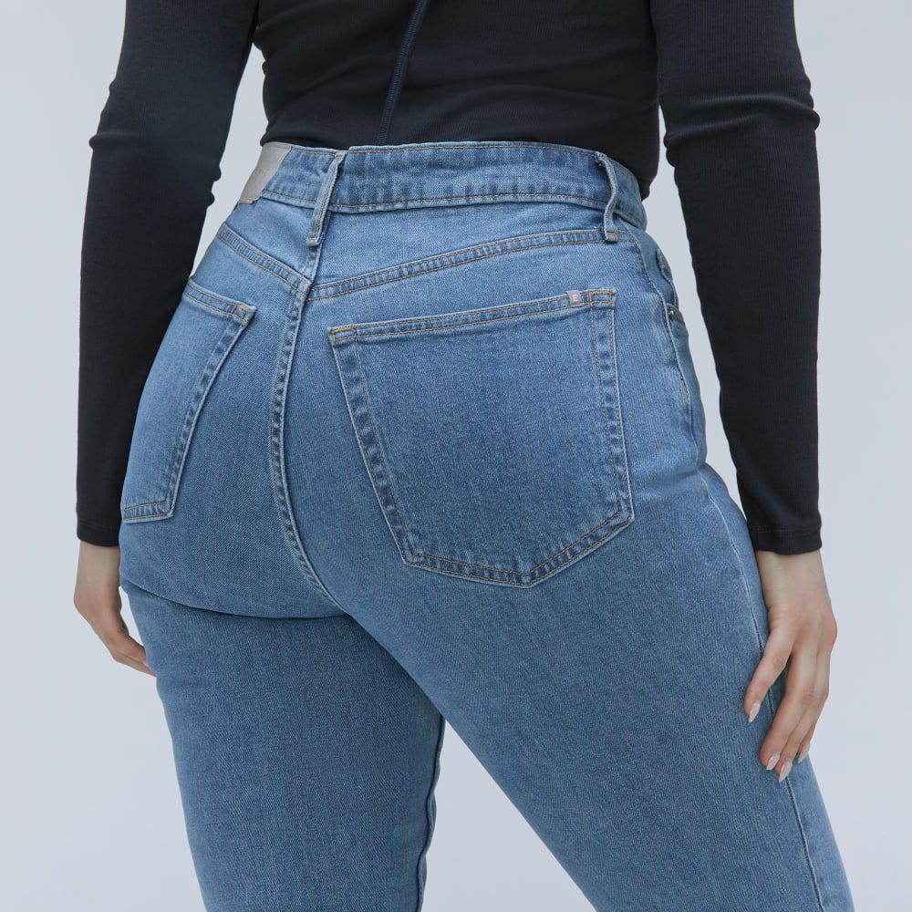 The Cheeky Hourglass Jean | Stone-Washed Sky | 26.5 Inseam - Image 5
