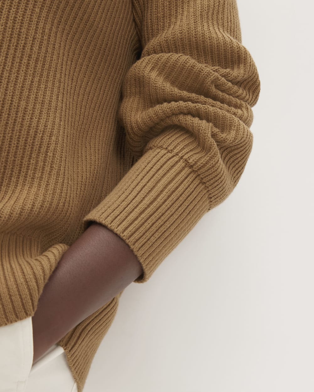 The Organic Cotton Ribbed Turtleneck | Toasted Coconut - Image 5