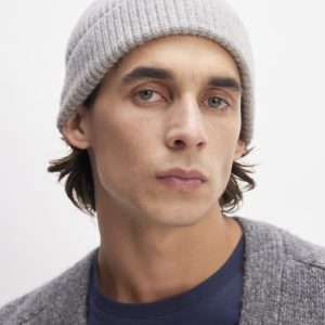 The Cashmere Fine Rib Beanie |  Heathered Grey
