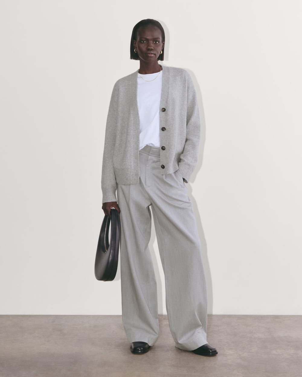 The Cocoon Cardigan in Plush Cotton | Heathered Grey - Image 4