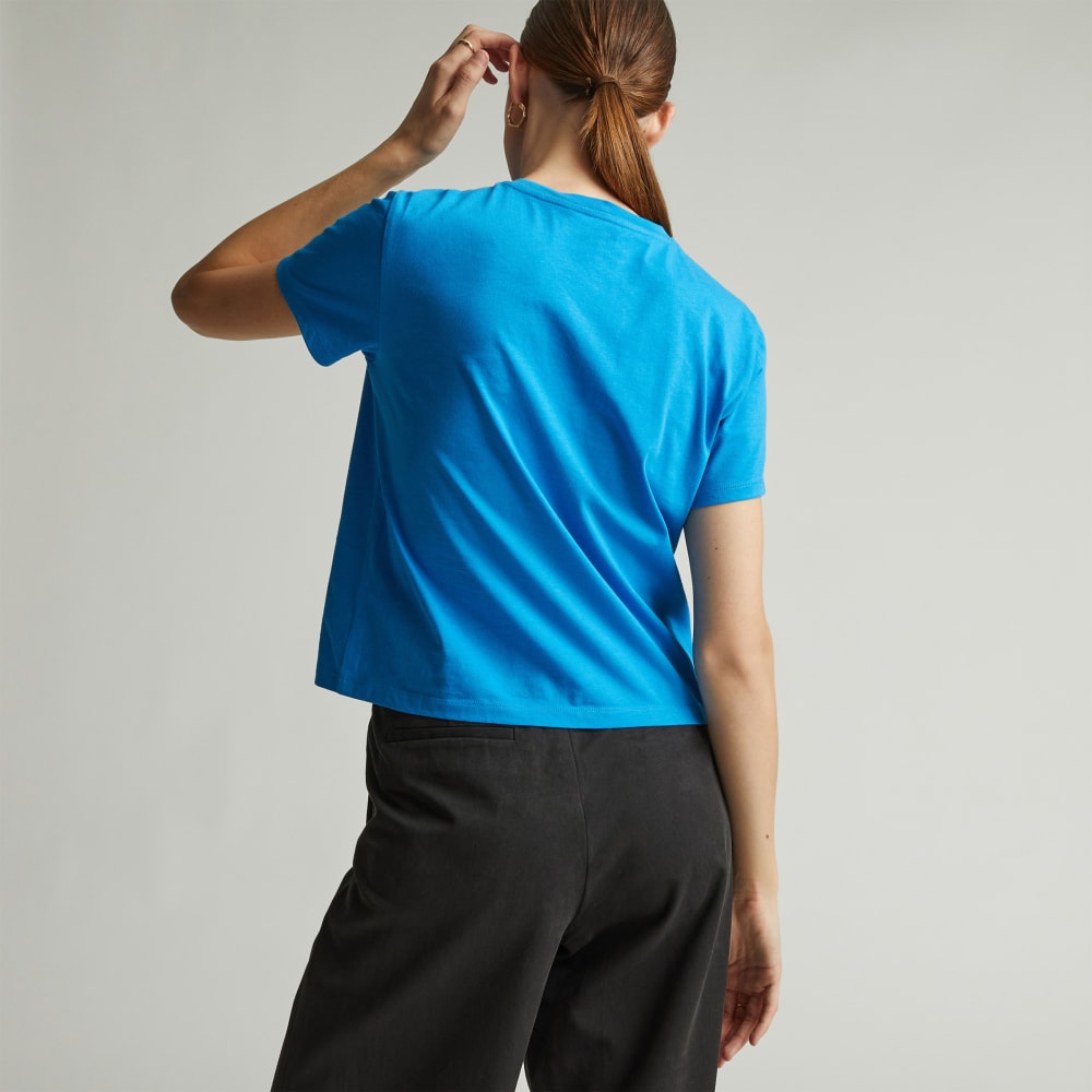 The Box-Cut Tee in Essential Cotton | Brilliant Blue | Pocket - Image 4