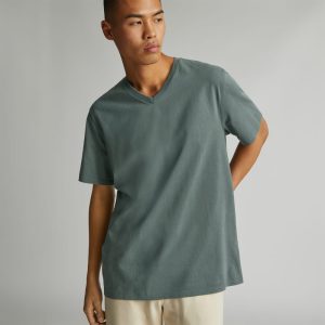 The Organic Cotton V-Neck Tee | Green Balsam