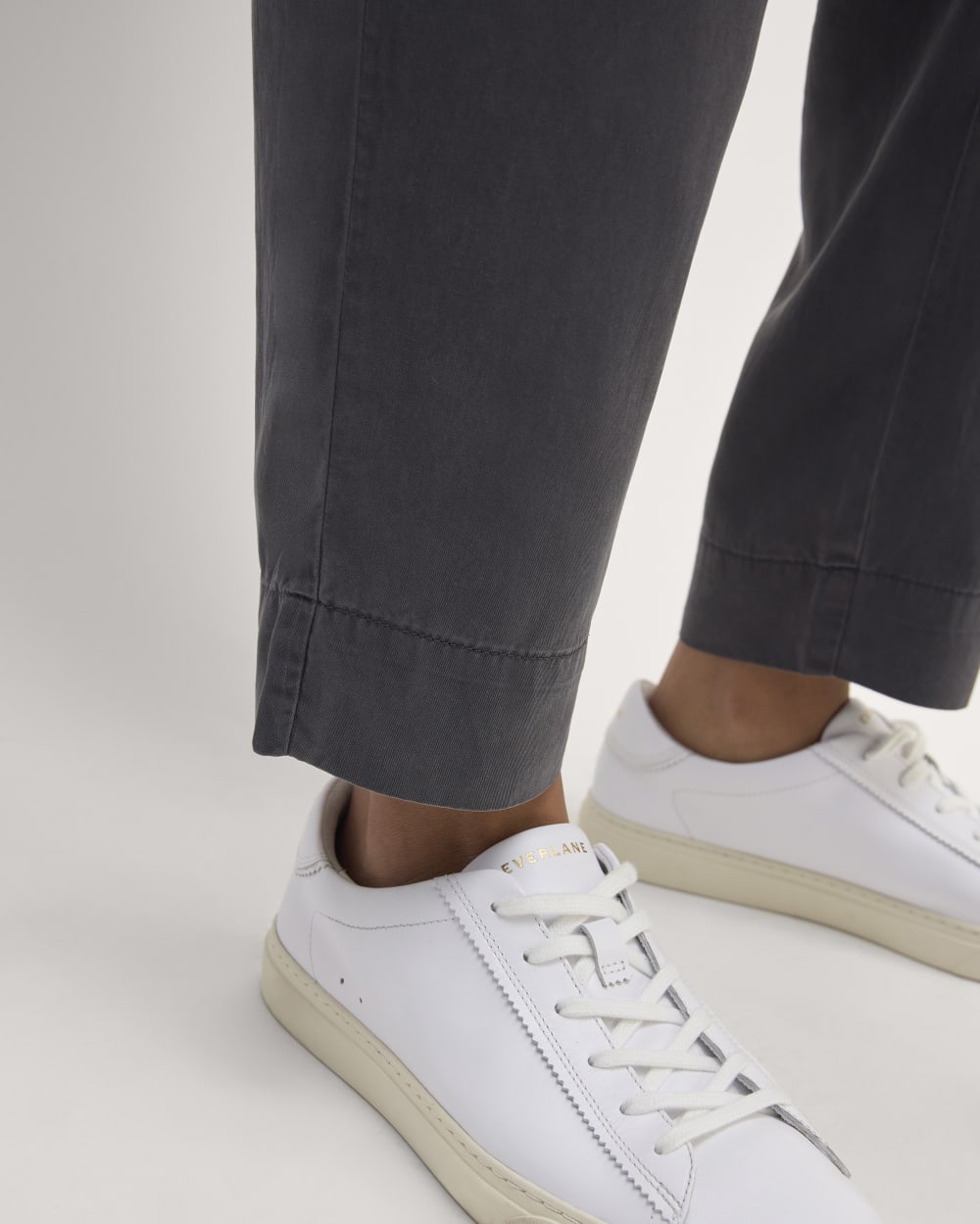 The Tapered Pant in Butterlite | Graphite - Image 5