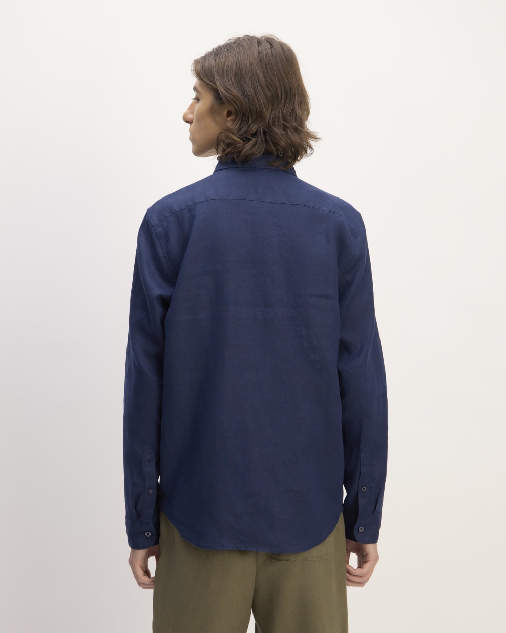 The Classic Shirt in Linen | Navy - Image 6