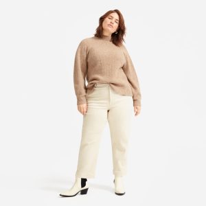 The Straight-Leg Crop | Sandstone | Regular