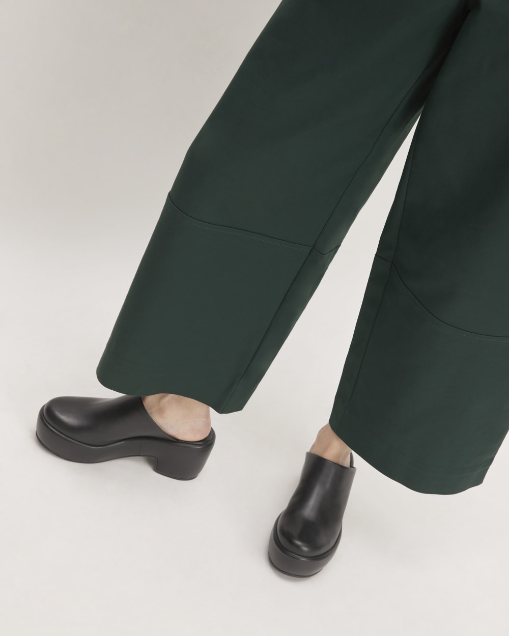 The Structured Cotton Belted Pant | Scarab - Image 5