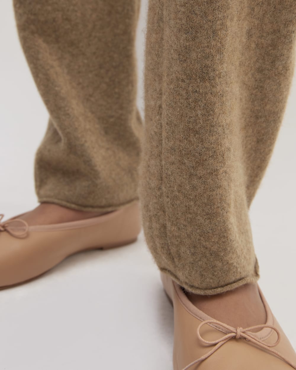 The Cozy-Stretch Straight-Leg Sweatpant | Heathered Toasted Coconut - Image 5