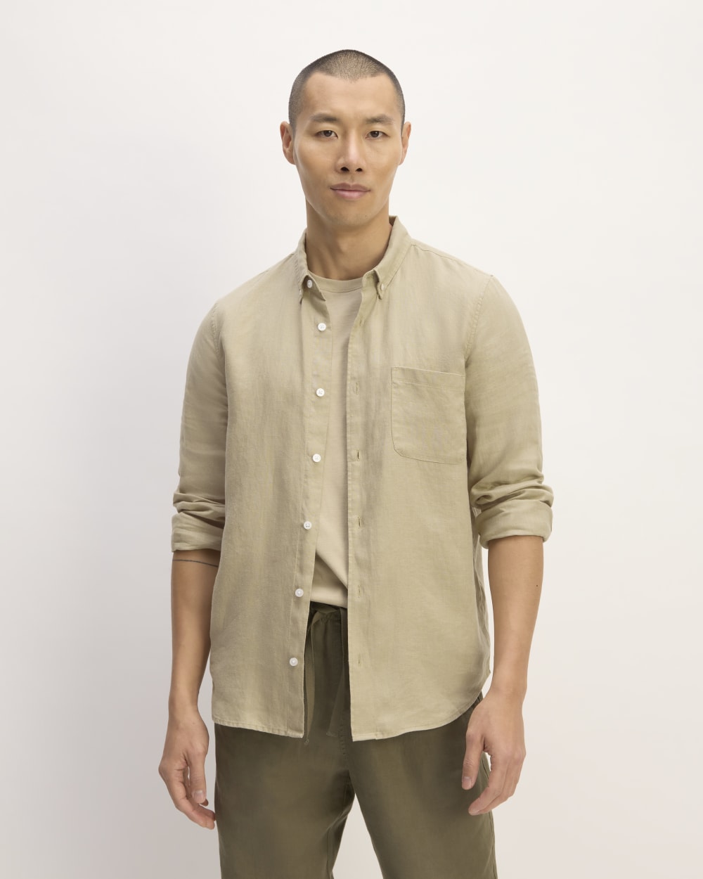 The Classic Shirt in Linen | Trench Coat Khaki