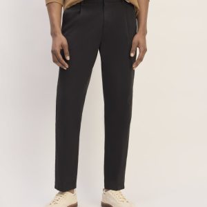The Pleated Air Chino | Black