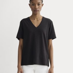 The Slouchy V-Neck Tee in Cotton Linen | Black