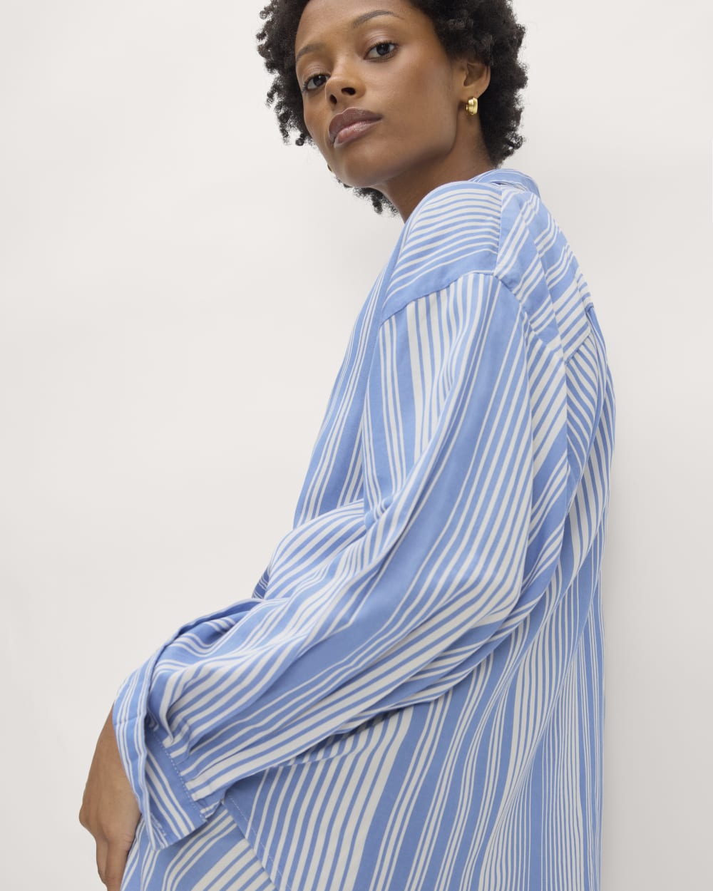The Oversized Shirt in Butterlite | Granada Sky Blue / Bone - Image 5