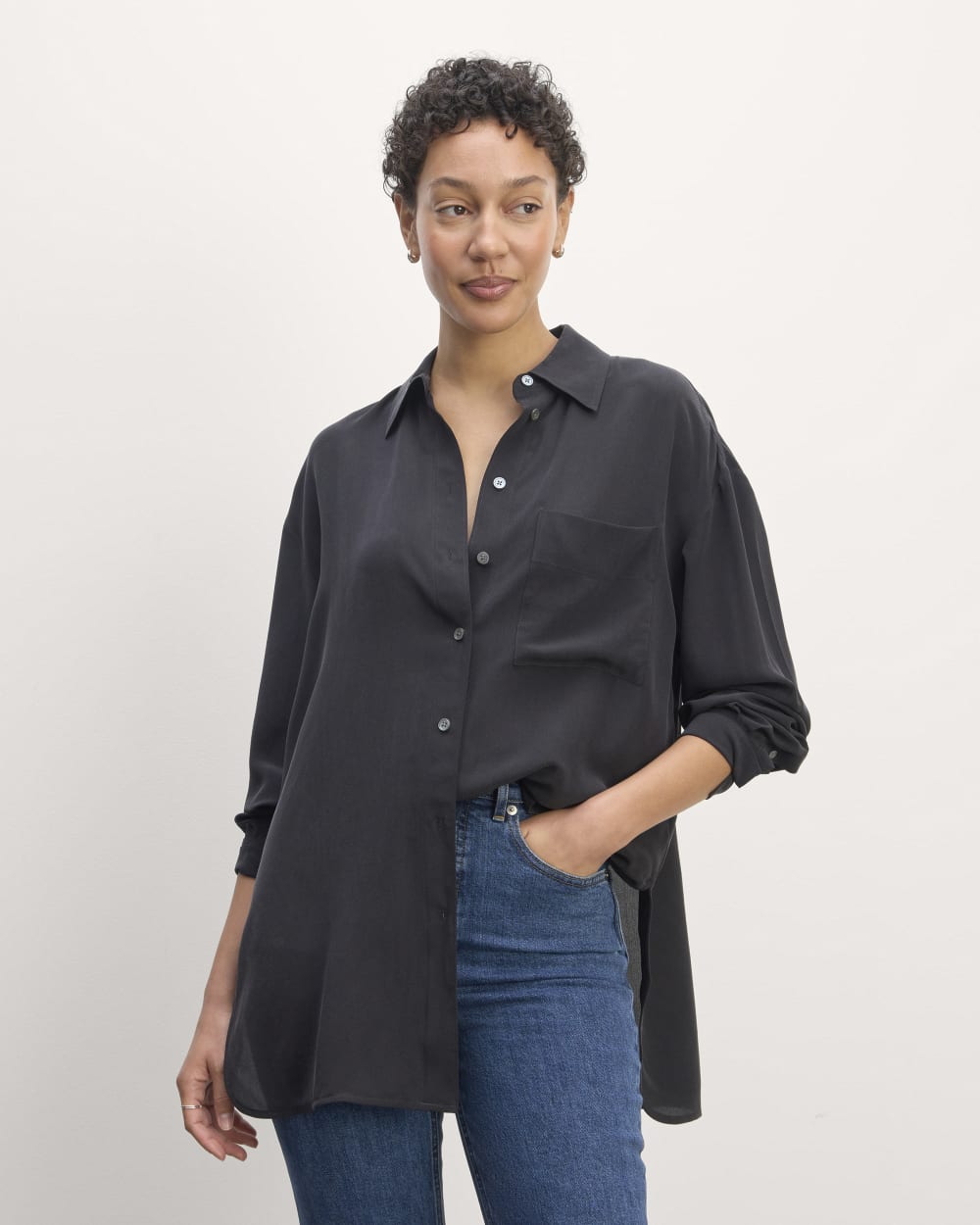 The Boyfriend Shirt in Washable Silk | Black