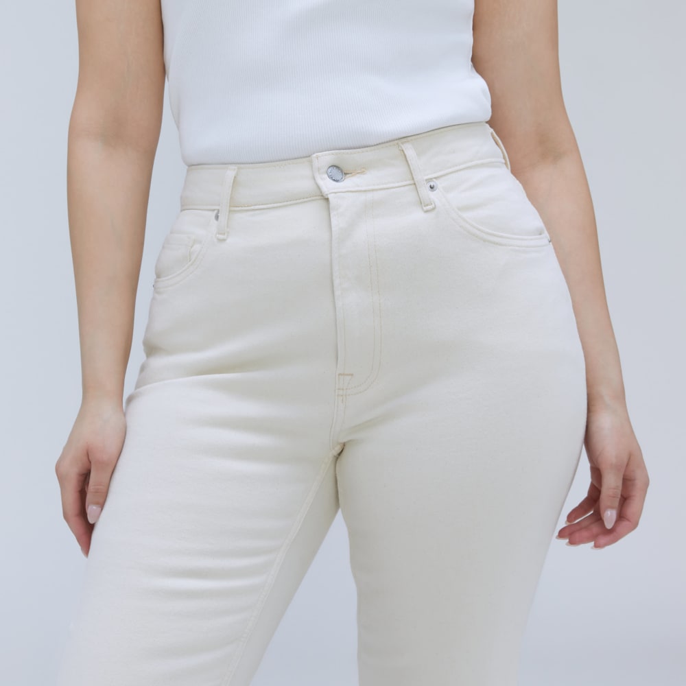 The Cheeky Hourglass Jean | Ecru | 28.5 Inseam - Image 3