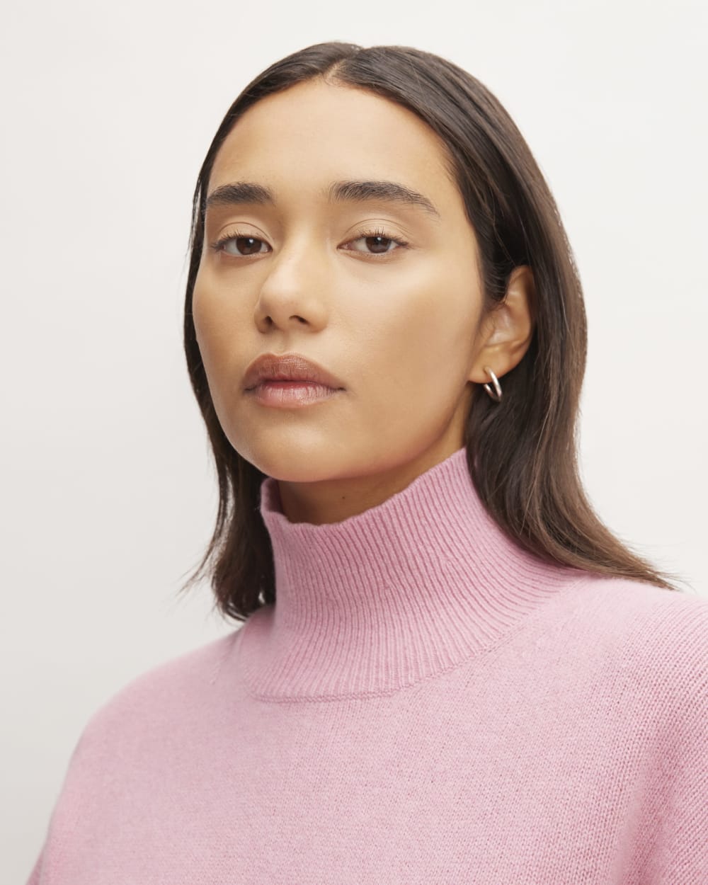 The Cashmere Oversized Turtleneck | Bubblegum - Image 4