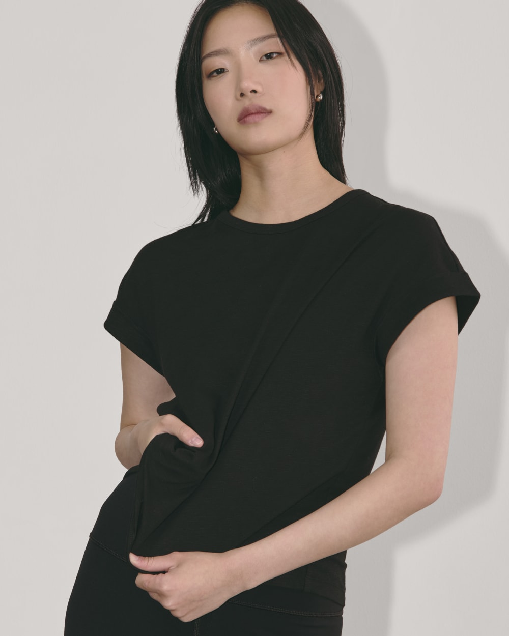 The Perform Tee | Black - Image 4