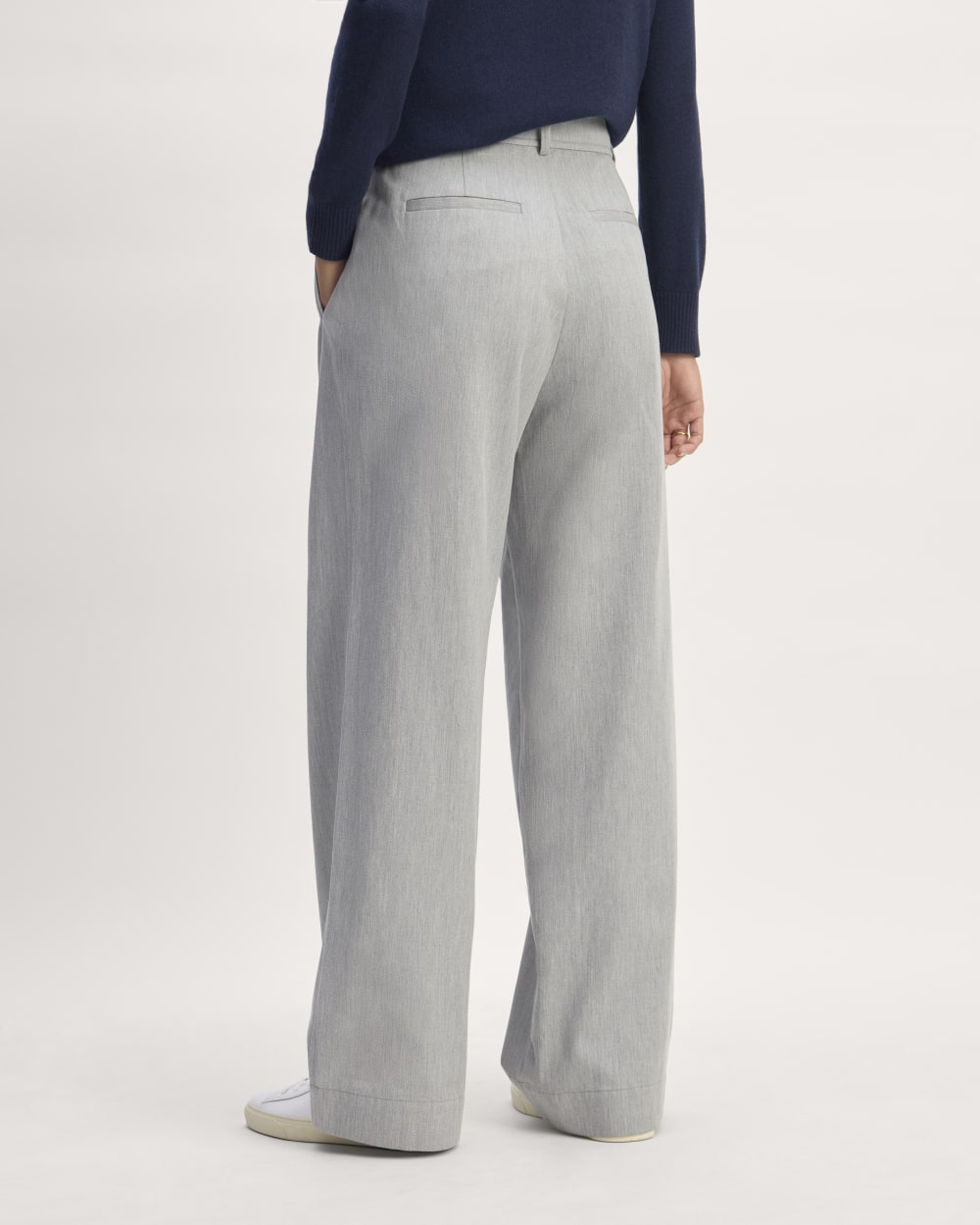 The Draper Pleated Pant in Buttersmooth | Heather Steel | 32 Inseam - Image 6