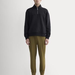 The Off-Duty Tech Jogger | Olive