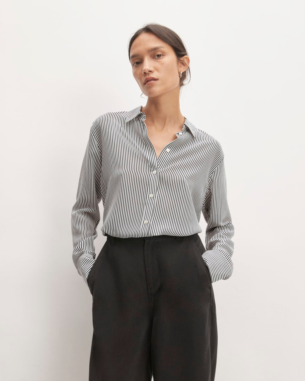 The Must-Have Shirt in Washable Silk | Black / White