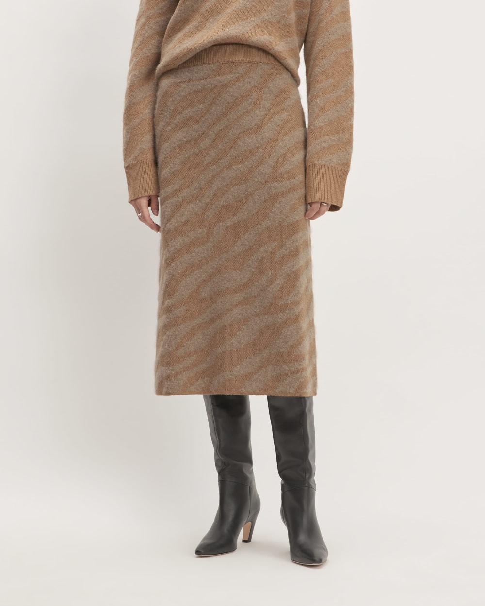 The Alpaca Tiger Jacquard Skirt | Camel / Medium Brown - Image 3