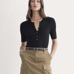 The Short-Sleeve Henley in Ultrasoft Merino | Black