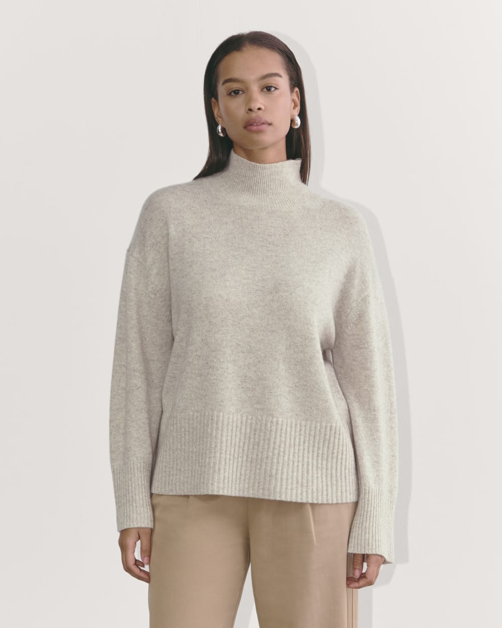 The Boxy Turtleneck in Cashmere | Canvas