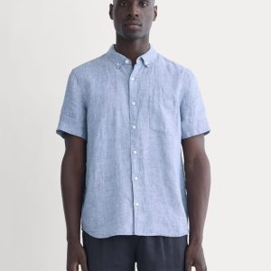 The Classic Short-Sleeve Shirt in Linen | Chambray
