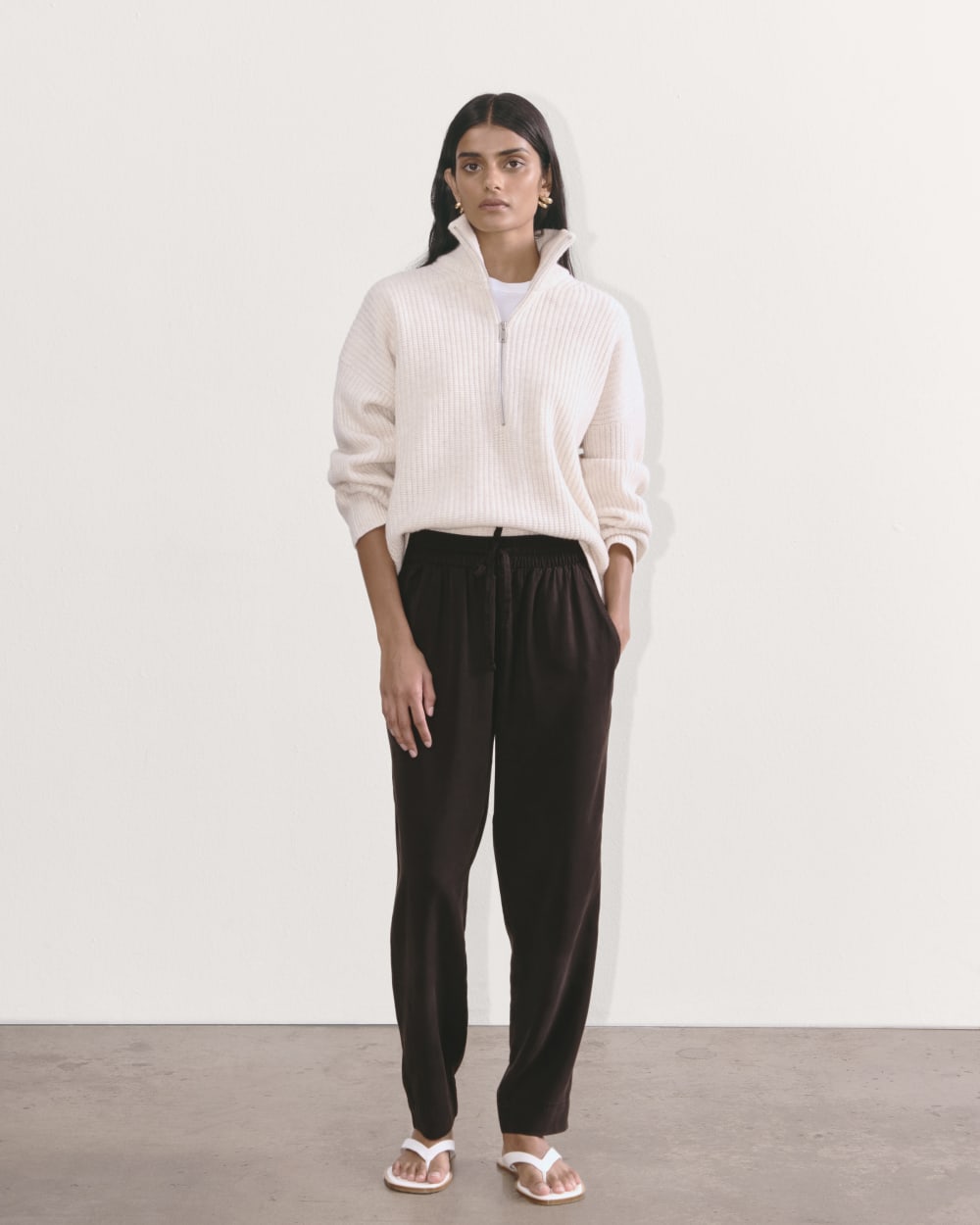 The Tapered Pant in Butterlite | Black - Image 6
