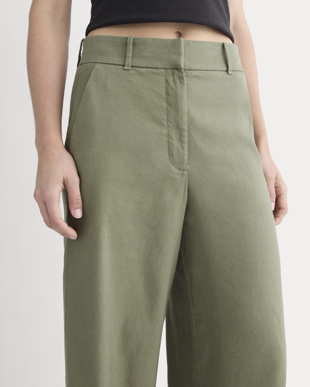 The Wide-Leg Pant in Stretch Linen | Lichen Green - Image 4