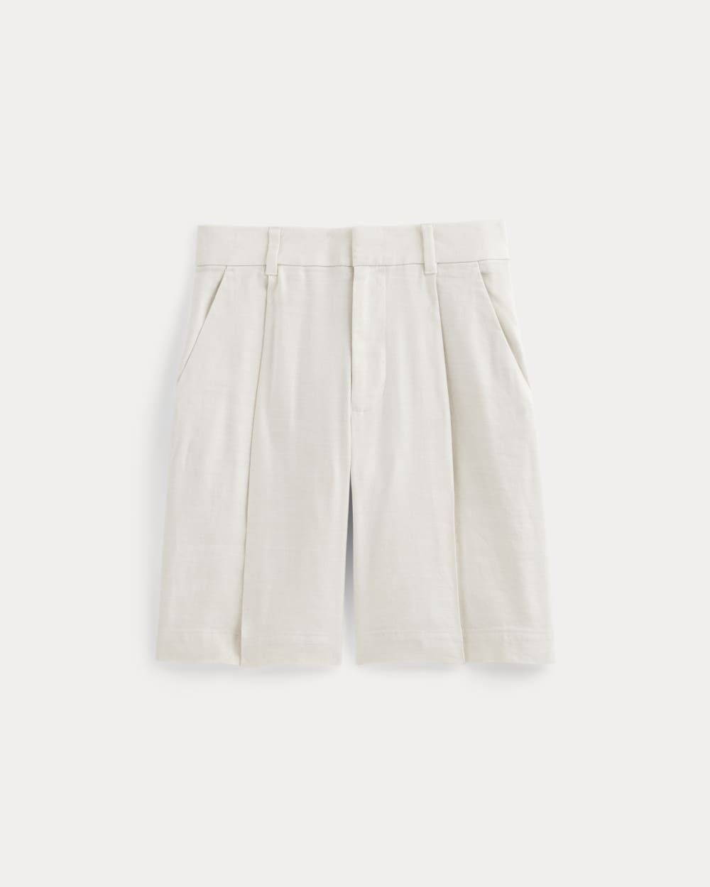 The Pleated Short in Stretch Linen | Natural Chambray - Image 2