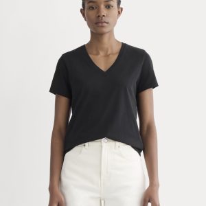 The Slim V-Neck Tee in Essential Cotton | Black