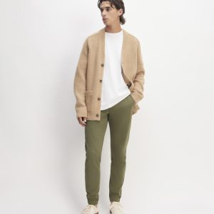 The Performance Traveler Chino | Kalamata