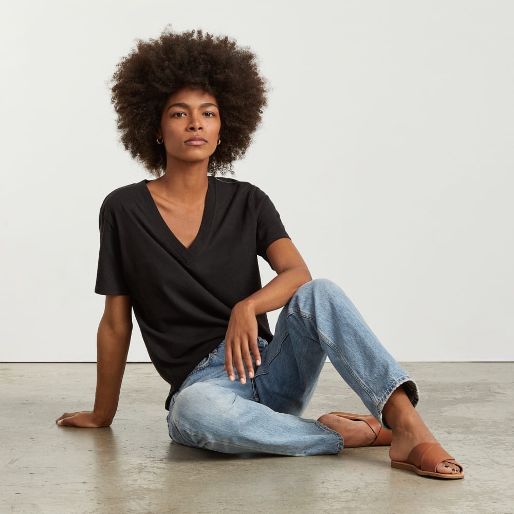 The Vintage V-Neck Hemp Tee | Black - Image 4