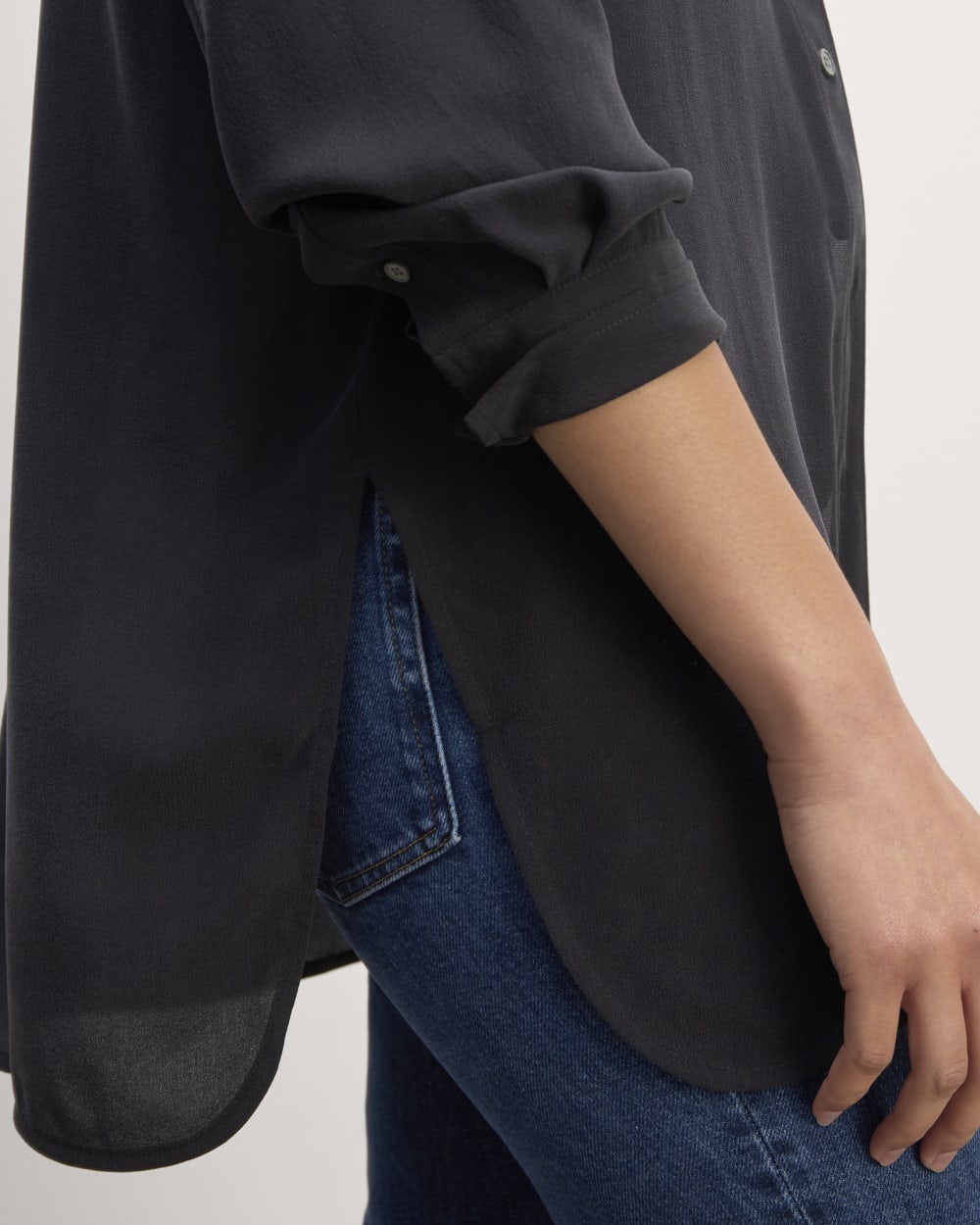 The Boyfriend Shirt in Washable Silk | Black - Image 5