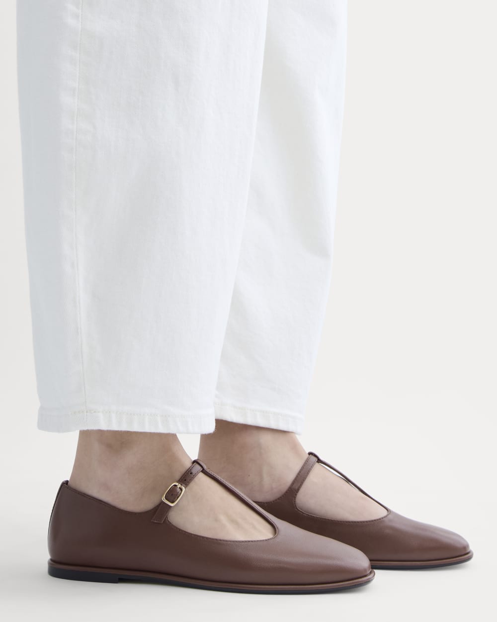 The Leather T-Strap Flat | Rum - Image 6