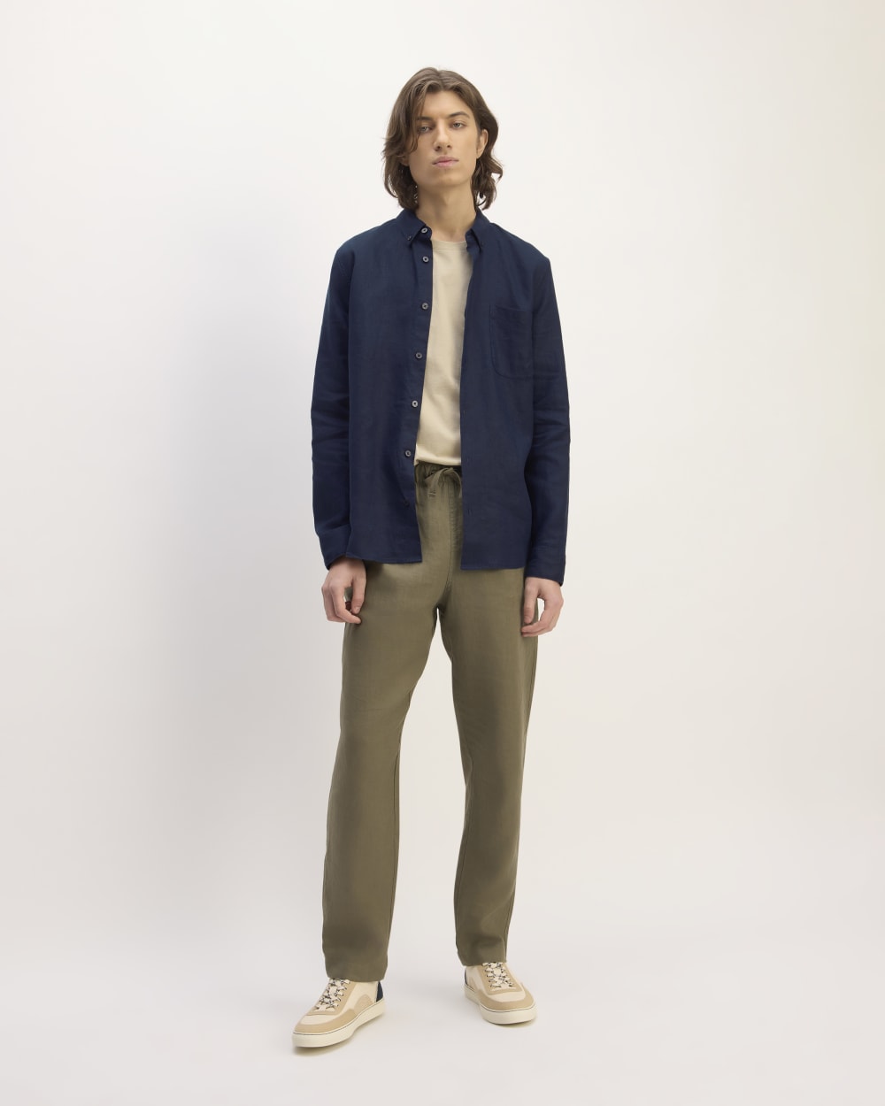 The Classic Shirt in Linen | Navy - Image 3